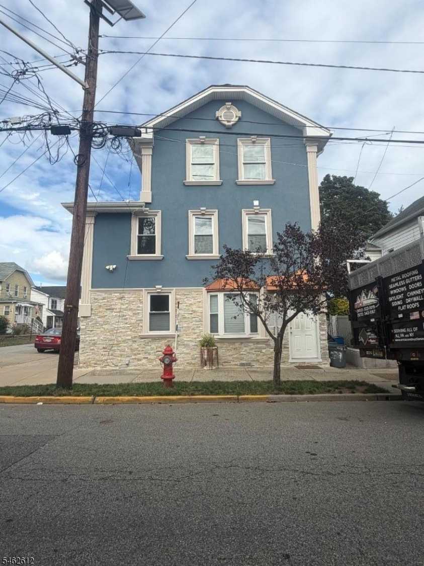 229 Thomas Ave Lyndhurst Twp. New Jersey United States, for Rent, residential, Jill Savva, Century 21 Cedarcrest Realty