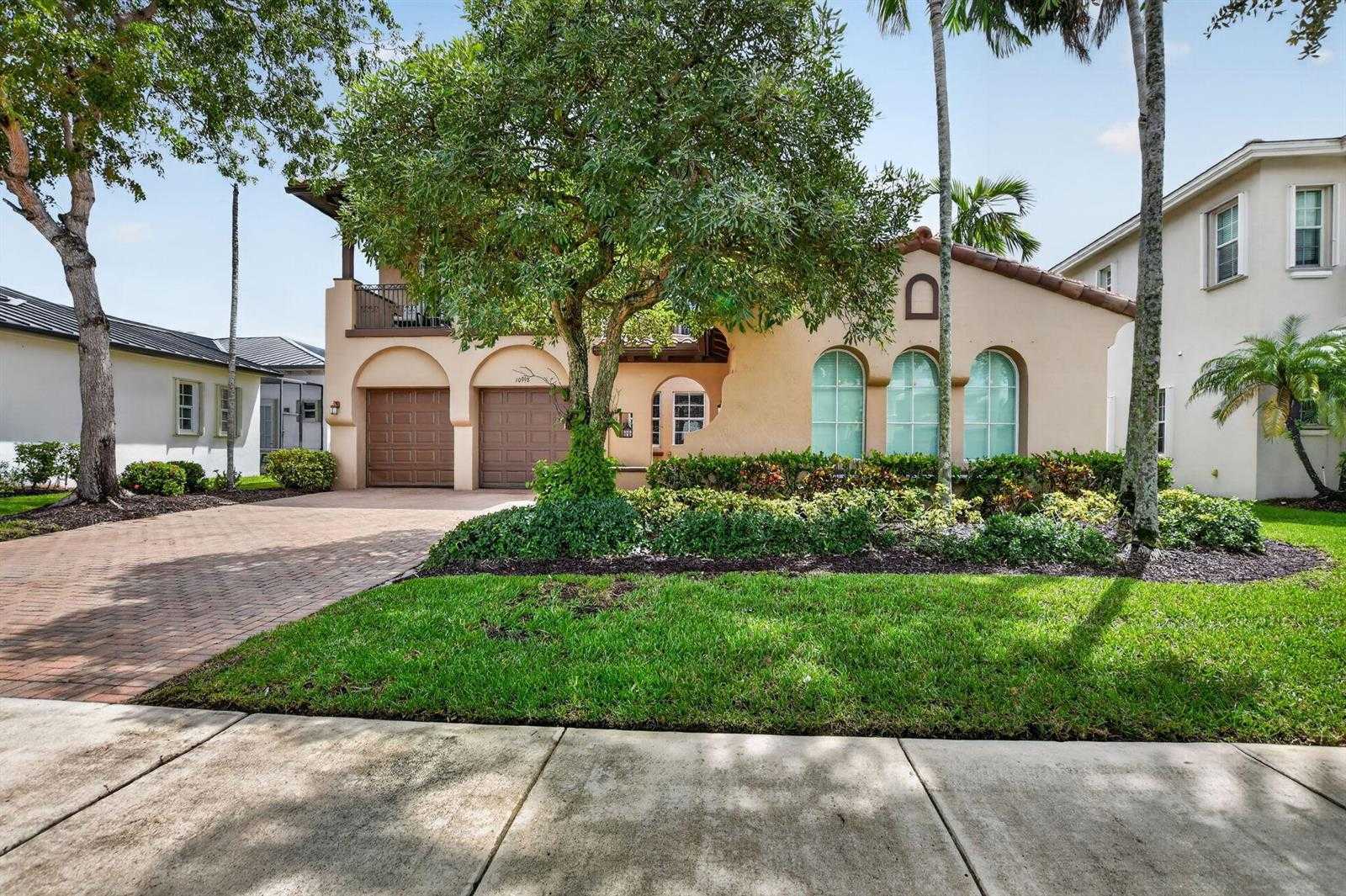 10998 NW 78th Place Parkland Florida United States, for Sale, residential, Pierre J Denis, Realty 100