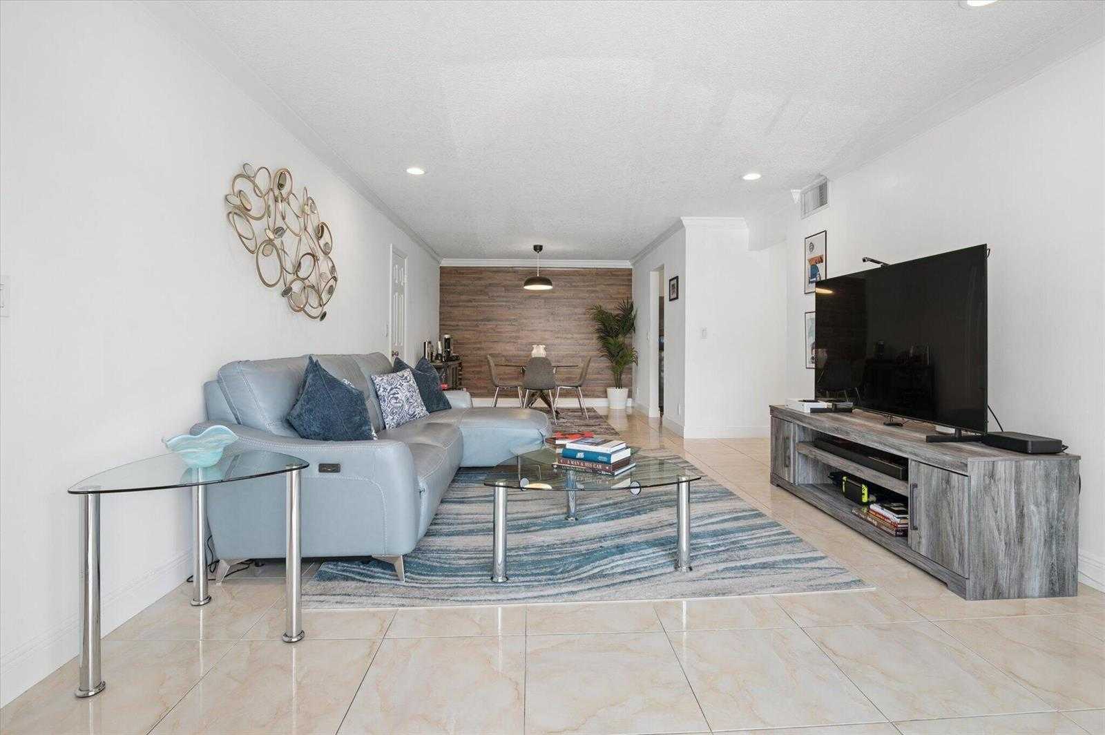 6287 BAY CLUB Drive APT 2 Fort Lauderdale Florida United States, for Rent, residential,  , Phoenix Realtors LLC
