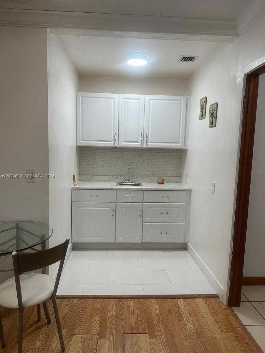 19301 SW 220th St  APT 3 Miami Florida United States, for Rent, residential, Sandra Benkahla, The 305 Agency