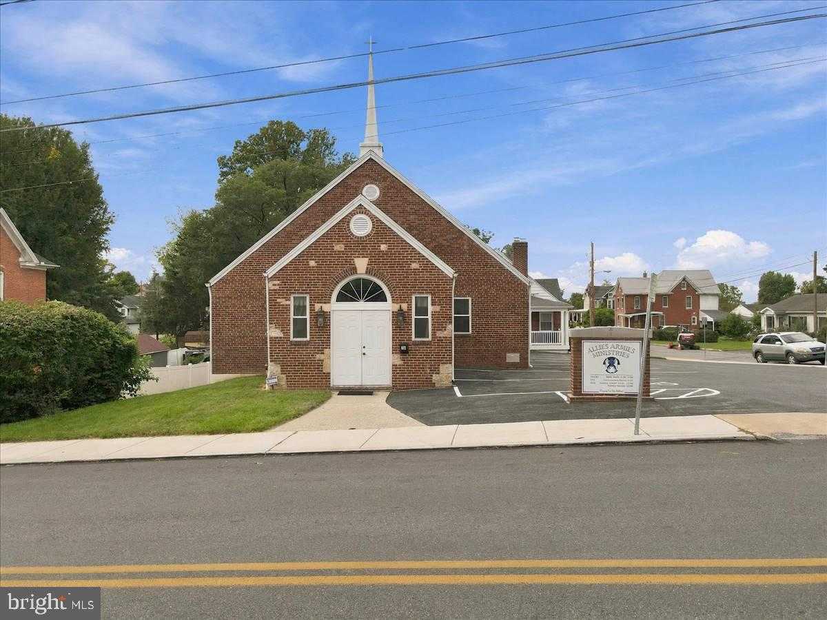 218 N POTOMAC STREET Waynesboro Pennsylvania United States, for Sale, commercial, Bruno Tarquinii, Fairfax Realty Premier