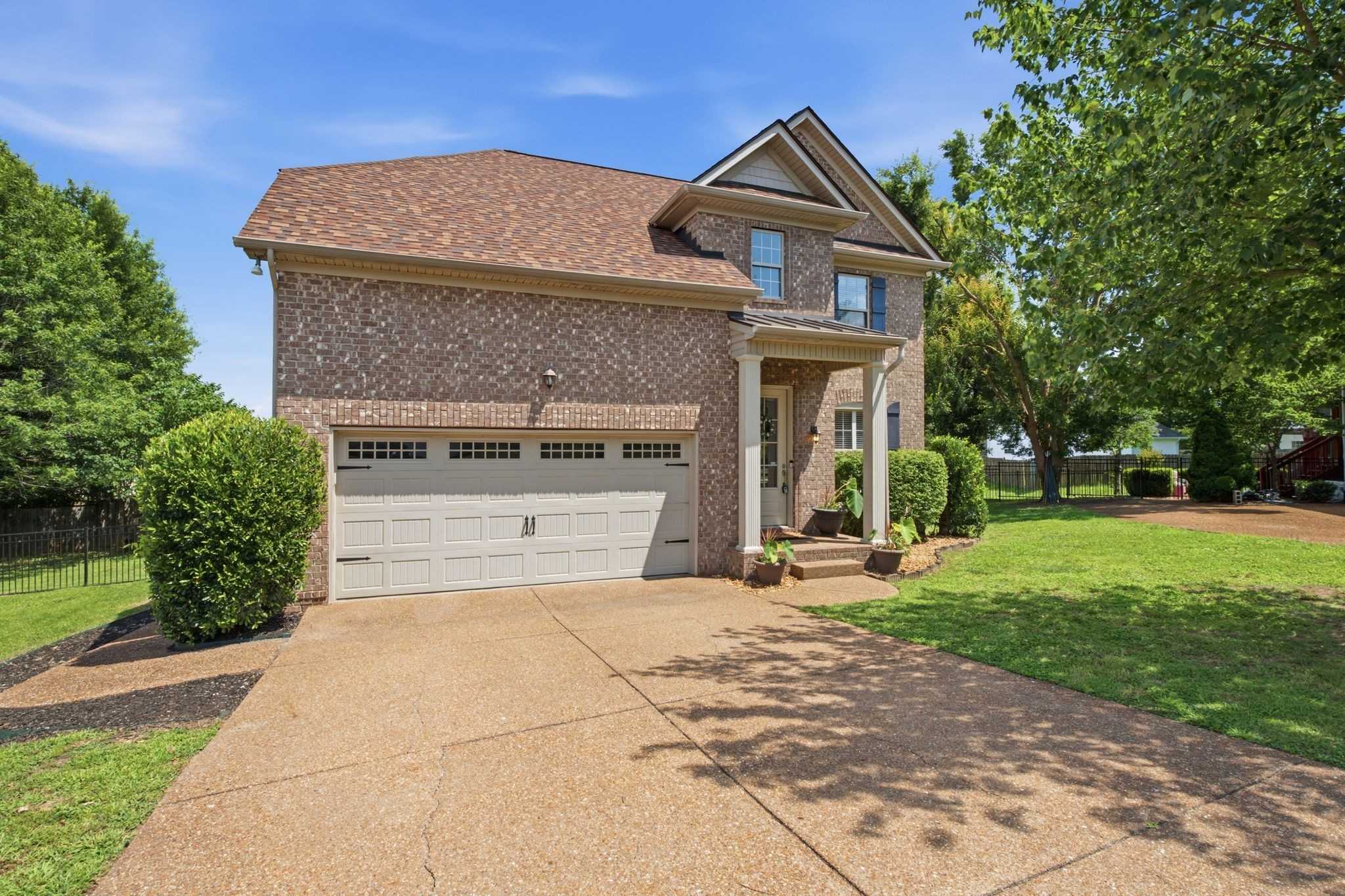 105 Porter Ct Hendersonville Tennessee United States, for Sale, residential, Adam  Hanes, LPT Realty