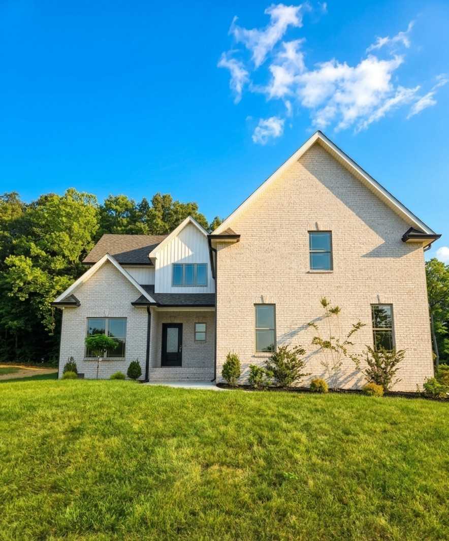 402 N Starwood Ct Clarksville Tennessee United States, for Sale, residential, Rebekah  Sprabary, Sweet Home Realty & Property Management