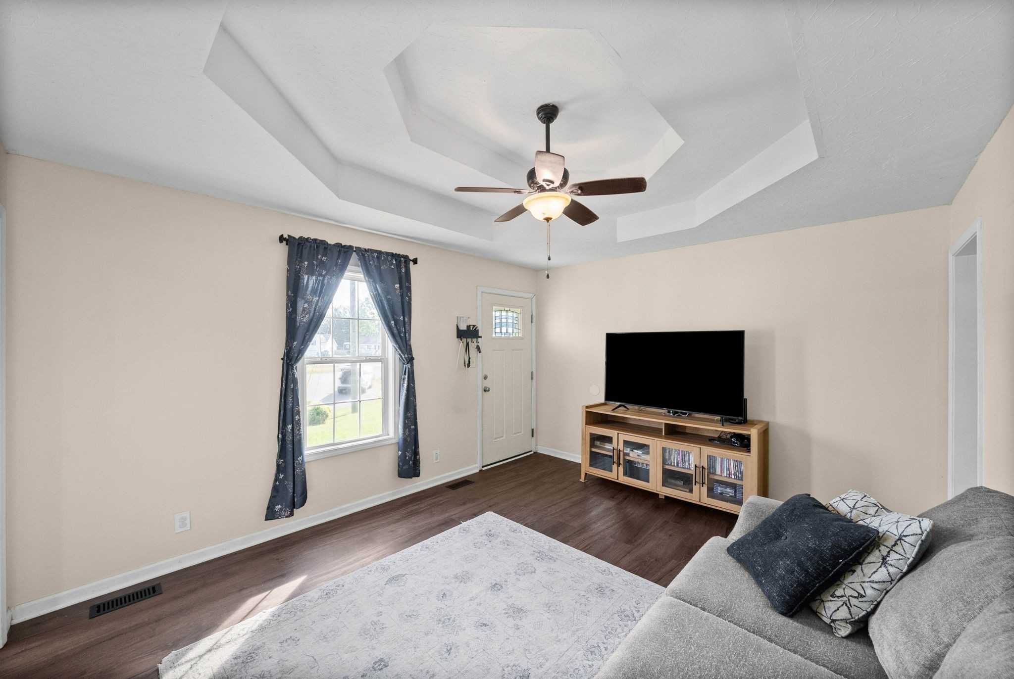 954 Crabapple Ct Clarksville Tennessee United States, for Sale, residential, Sandra Hester, Keystone Realty and Management