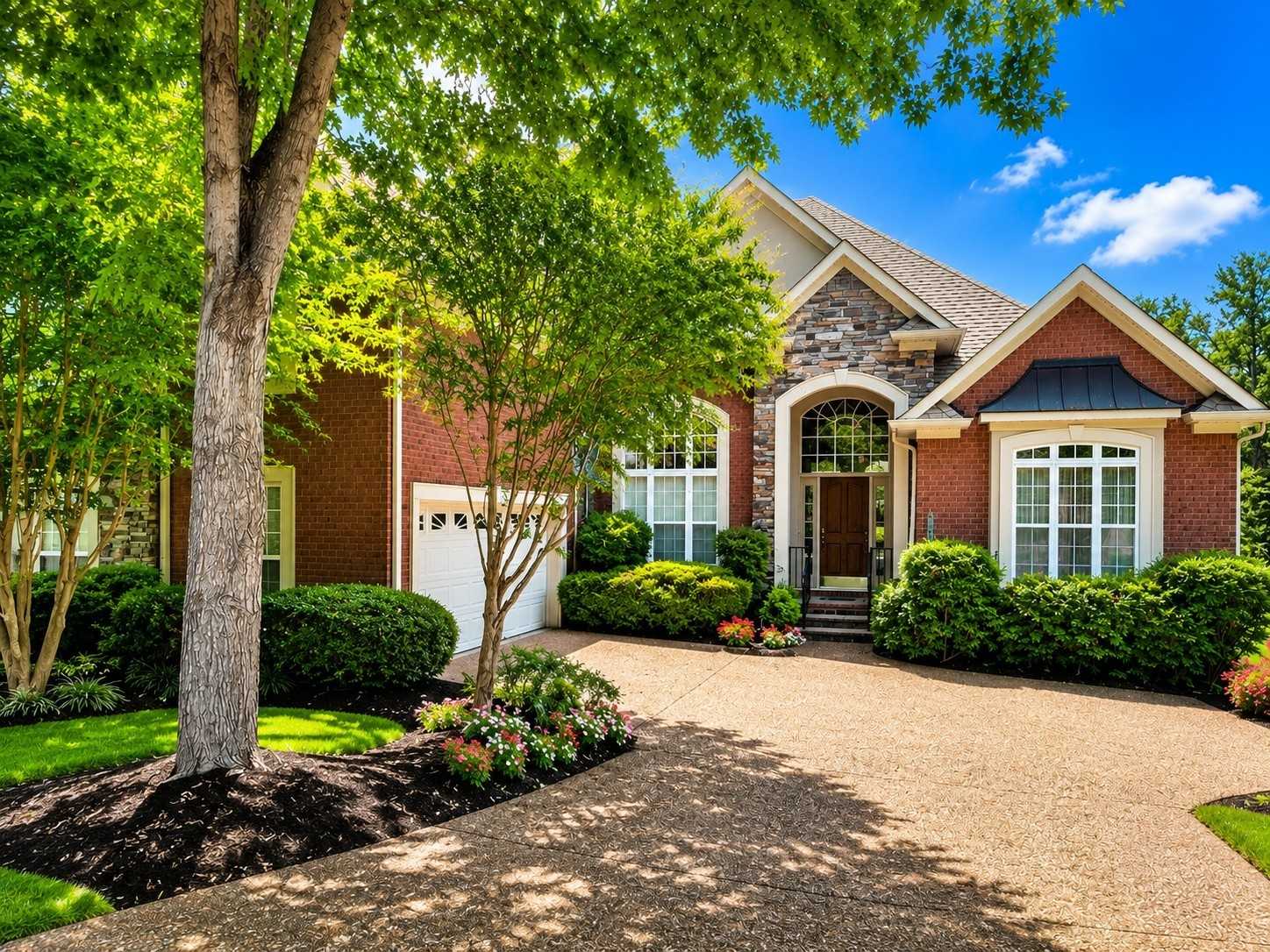 1002 Golf Club Ln  E Hendersonville Tennessee United States, for Sale, residential, Adam  Hanes, LPT Realty