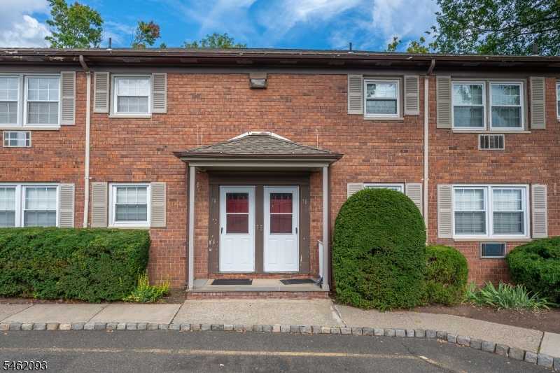 206 Main St Unit 74 B APT B Millburn Twp. New Jersey United States, for Rent, residential, Sandi Chung, Keller Williams Premier Properties