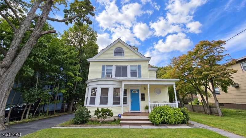 21 Gould Pl  APT 1 Caldwell Boro Twp. New Jersey United States, for Rent, residential, Jill Savva, Century 21 Cedarcrest Realty