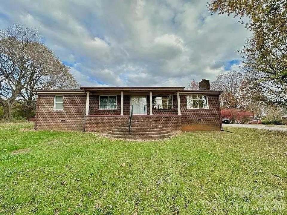 8002 Browne Road Charlotte North Carolina United States, for Rent, residential,  , Realty ONE Group Revolution