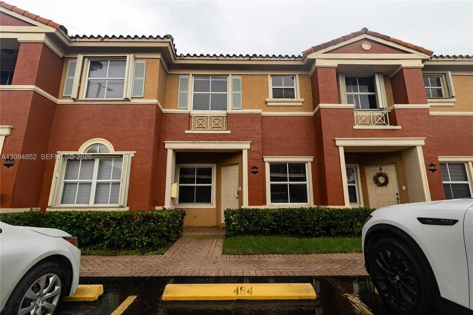 11600 NW 60th Ter  APT 484 Doral Florida United States, for Rent, residential, Roberto Villasmil, Interinvestments Realty, Inc.