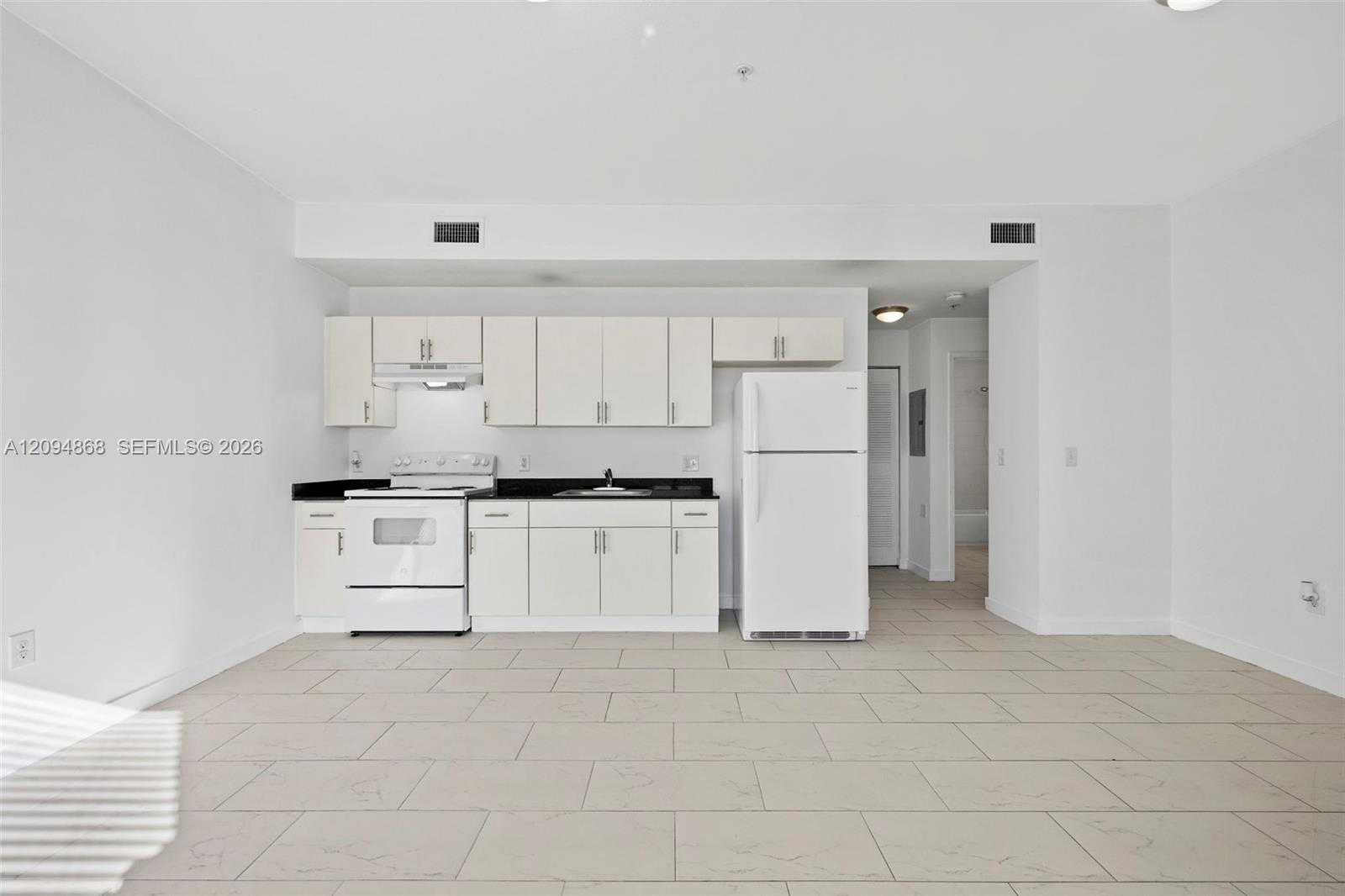 405 E 7th St  APT 303 Hialeah Florida United States, for Rent, residential,  , Phoenix Realtors LLC