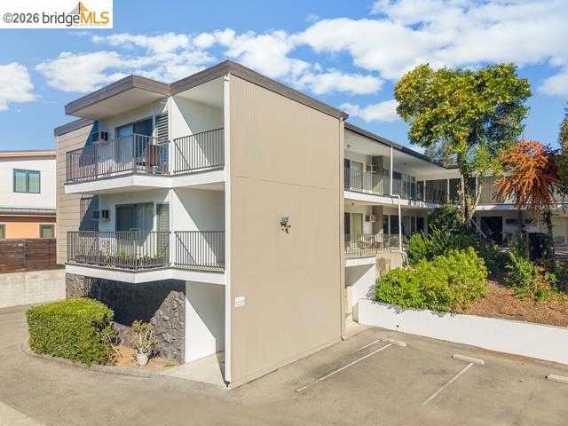 950 Mountain View Dr Lafayette California United States, for Sale, commercial,  , Realty World - Champions