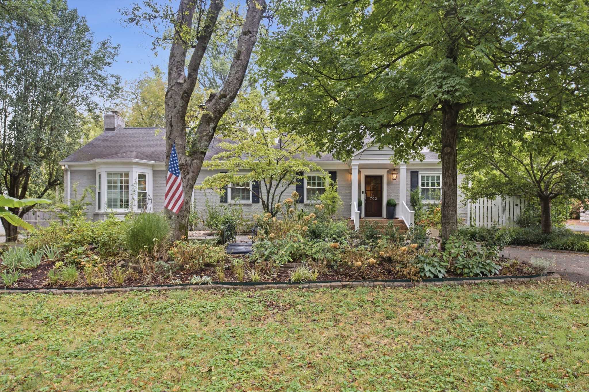 703 Clearview Dr Nashville Tennessee United States, for Sale, residential, Amy Kempf, Reliant Realty ERA Powered