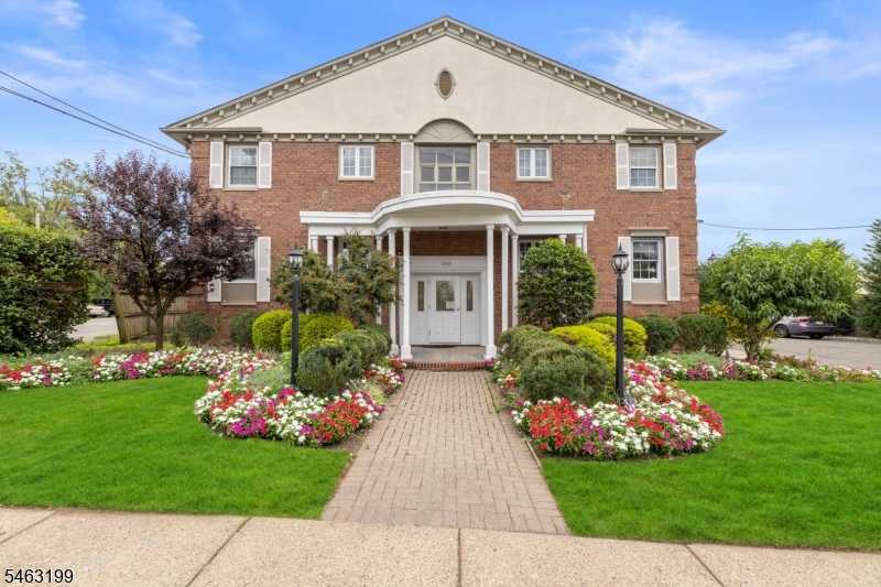 206 Main St APT 23 Millburn Twp. New Jersey United States, for Sale, residential, Sandi Chung, Keller Williams Premier Properties