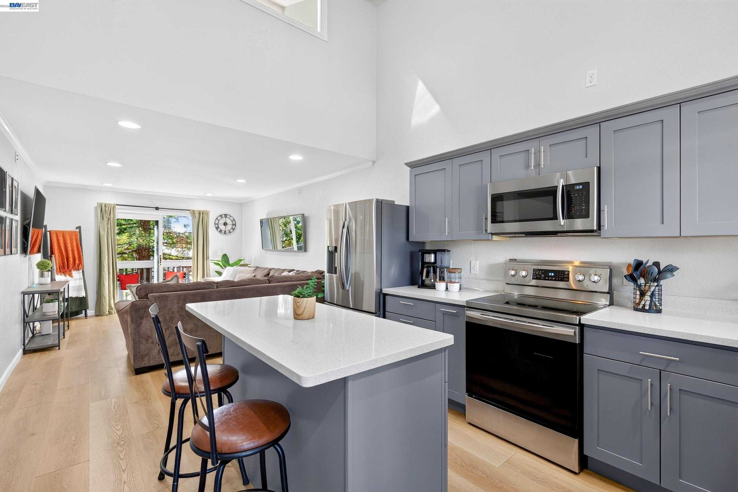 3839 Vineyard Ave  APT E Pleasanton California United States, for Sale, residential, Dylan  Jones, Compass Realty 