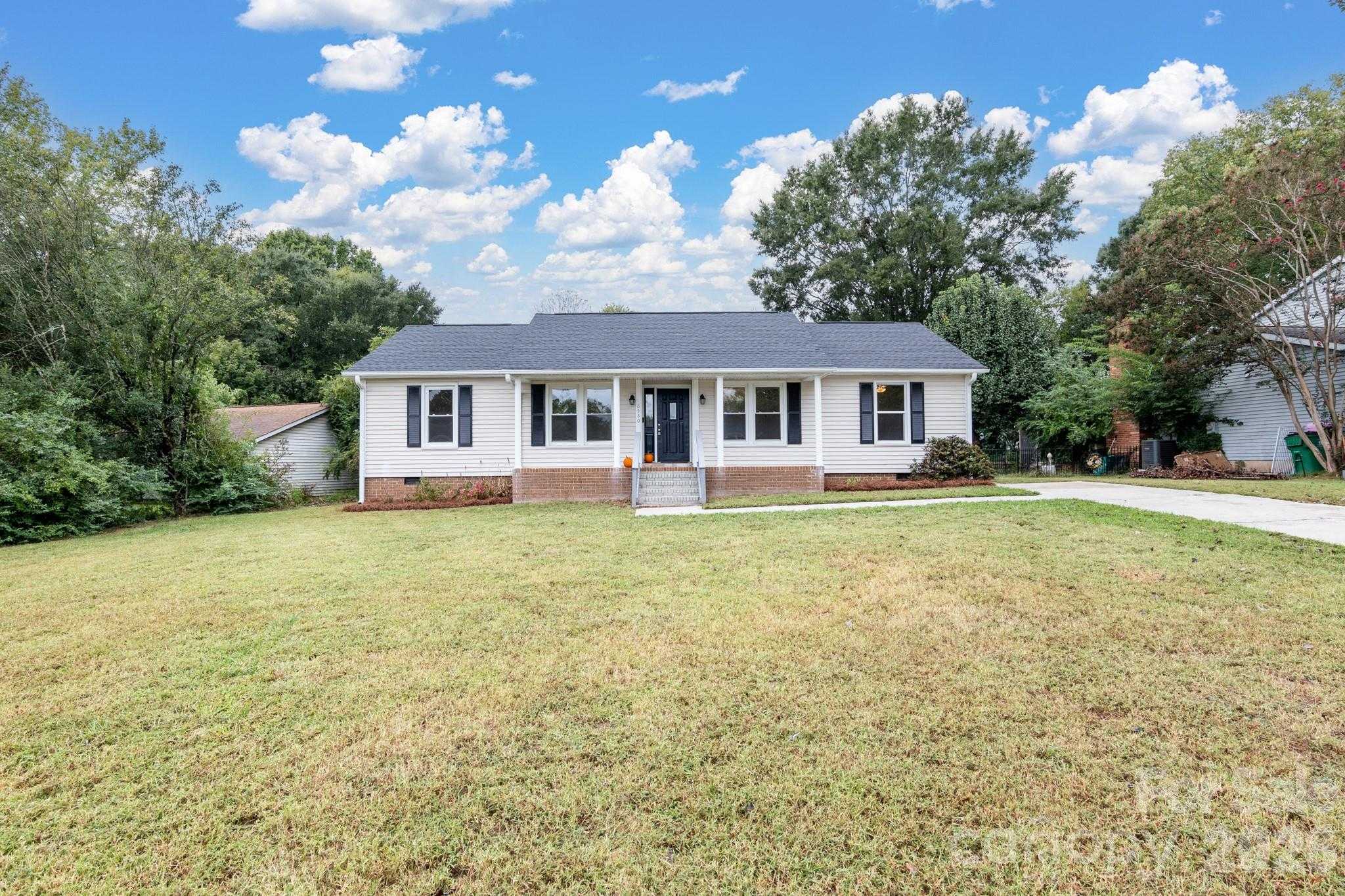 8530 Glenway Court Charlotte North Carolina United States, for Sale, residential, William (Will) Owens , South Charlotte Properties