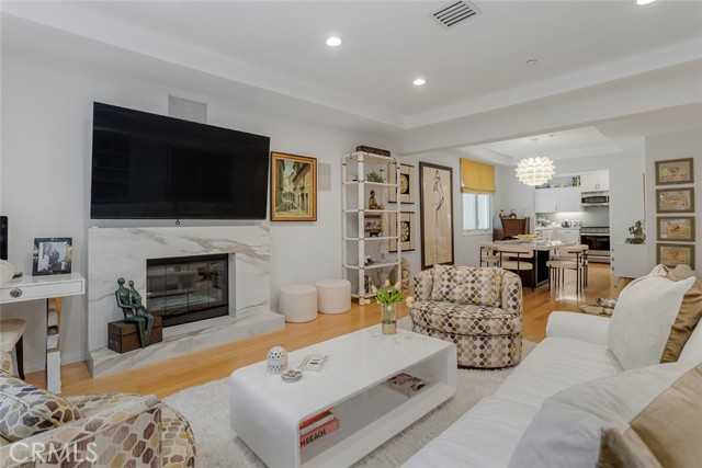 11952 Montana Ave, #203 Los Angeles California United States, for Sale, residential,  , InCom Real Estate - New Office