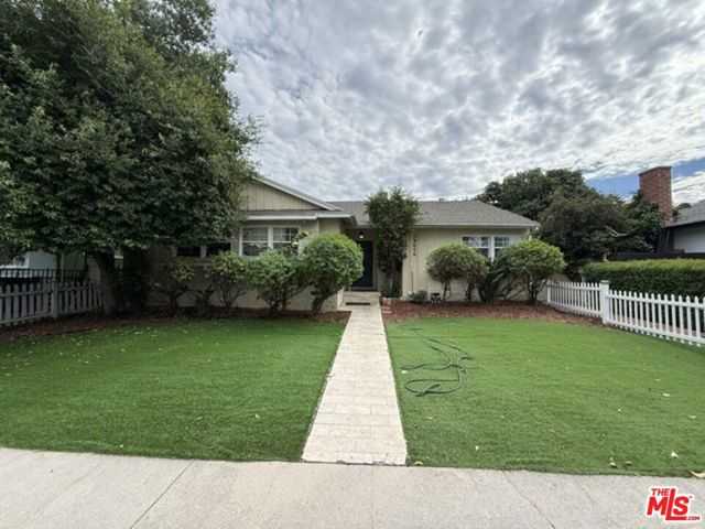 19604 Victory Boulevard Los Angeles California United States, for Sale, residential,  , InCom Real Estate - New Office
