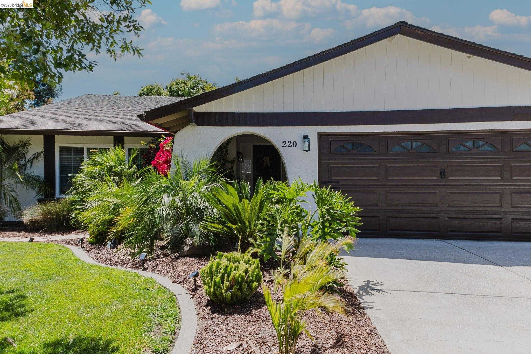 220 Yosemite Dr Livermore California United States, for Sale, residential, Miranda Mattos, Compass Realty 