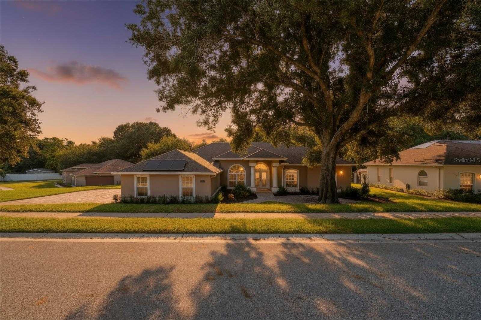 16208 ARROWHEAD TRAIL Clermont Florida United States, for Sale, residential, Zaira Mejia, Spaces & Styles Group