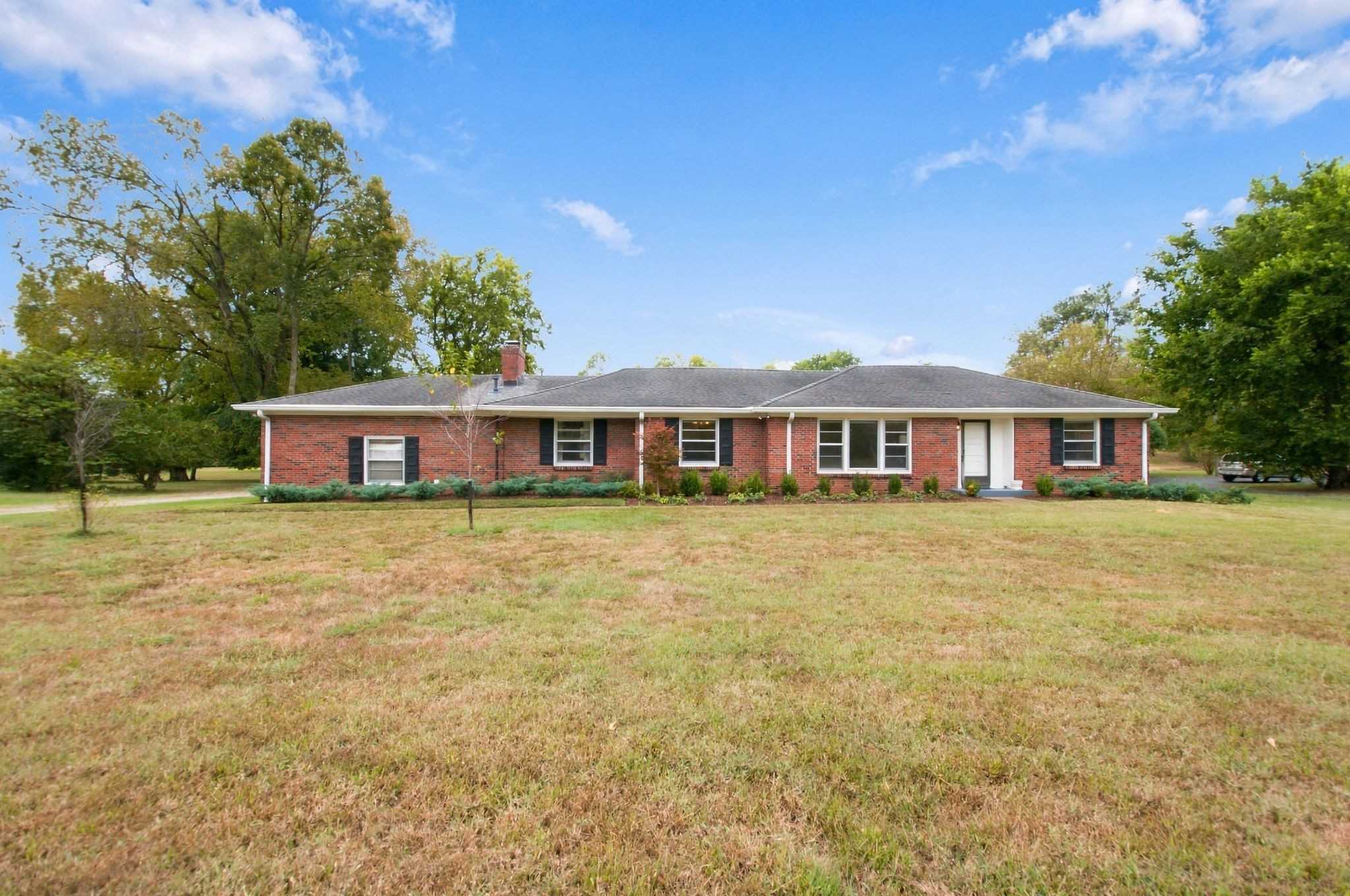 6313 Robin Hill Road Nashville Tennessee United States, for Sale, residential, Adam Hanes, LPT Realty