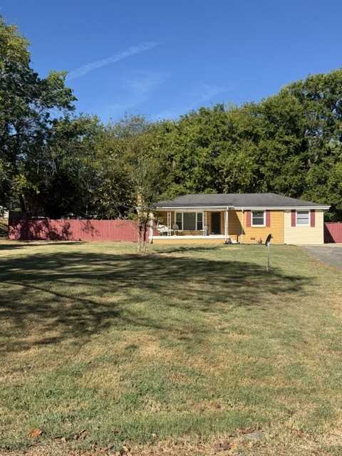 98 Curtiswood Dr Hendersonville Tennessee United States, for Sale, residential, Adam Hanes, LPT Realty