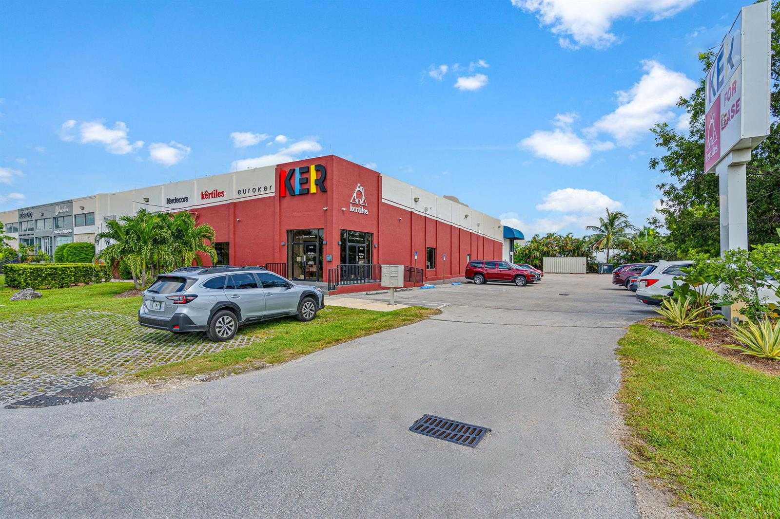 3400 NW 78th Avenue Avenue APT 5 Doral Florida United States, for Lease, commercial, Roberto Villasmil, Interinvestments Realty, Inc.