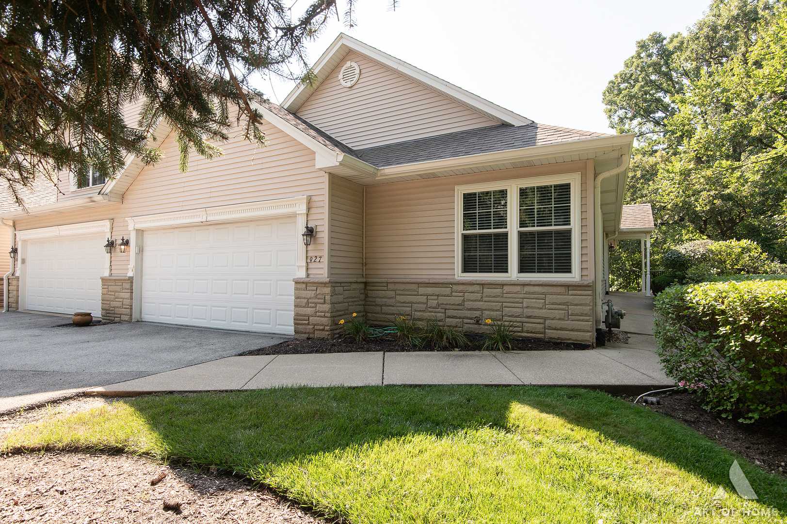927 Treeline Court Lockport Illinois United States, for Sale, residential,  , Alpha 7 Realty