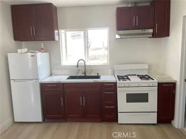 672 115th Los Angeles California United States, for Rent, residential,  , Castle Rock Realty