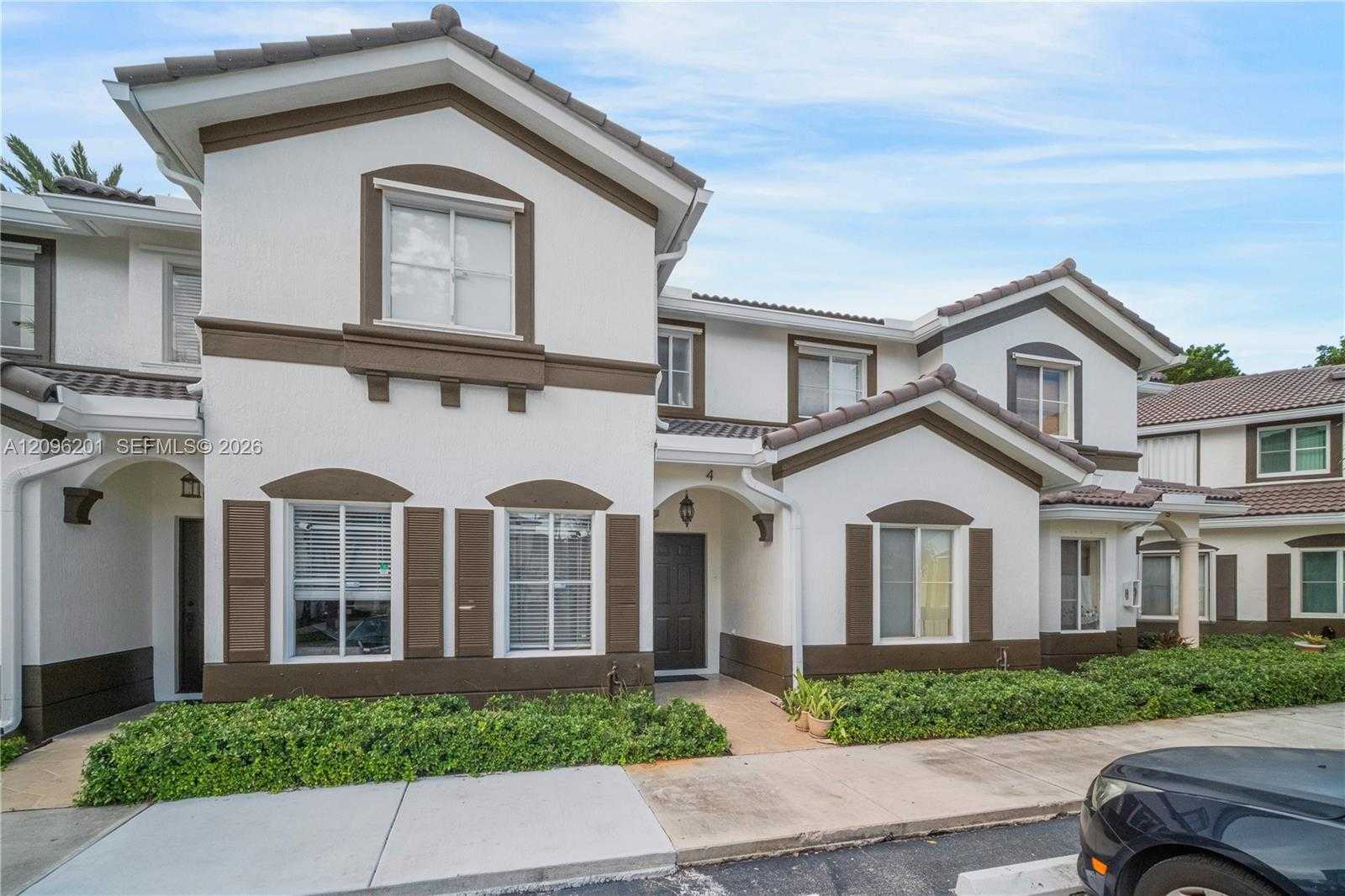 8810 W Flagler St  APT 4 Miami Florida United States, for Rent, residential, Sandra Benkahla, The 305 Agency