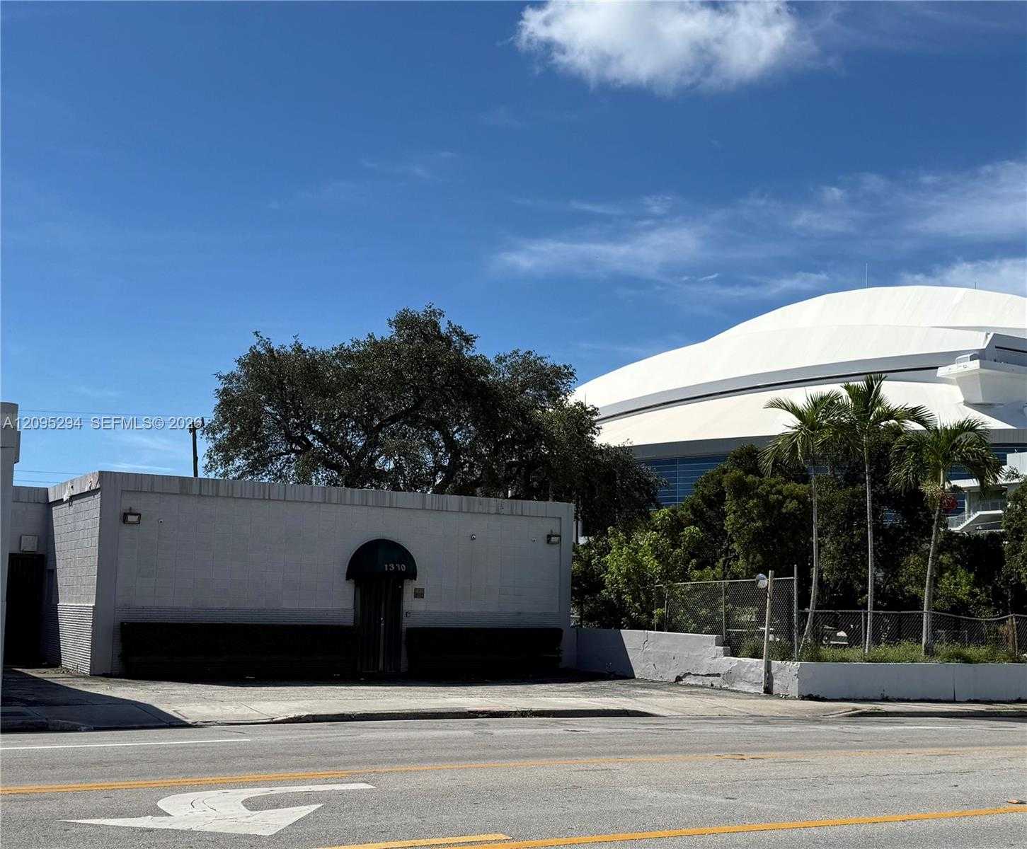 1330 NW 7th St Miami Florida United States, for Lease, commercial, Sandra Benkahla, The 305 Agency