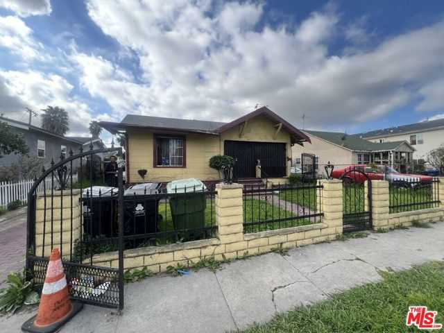 142 W 85th Street Los Angeles California United States, for Sale, residential,  , InCom Real Estate - New Office