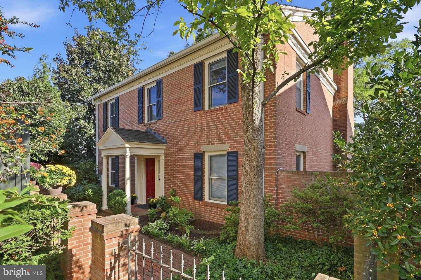 1617 NW 31ST STREET Washington District Of Columbia United States, for Sale, residential, Edward Giles, Georgetown Realty Group