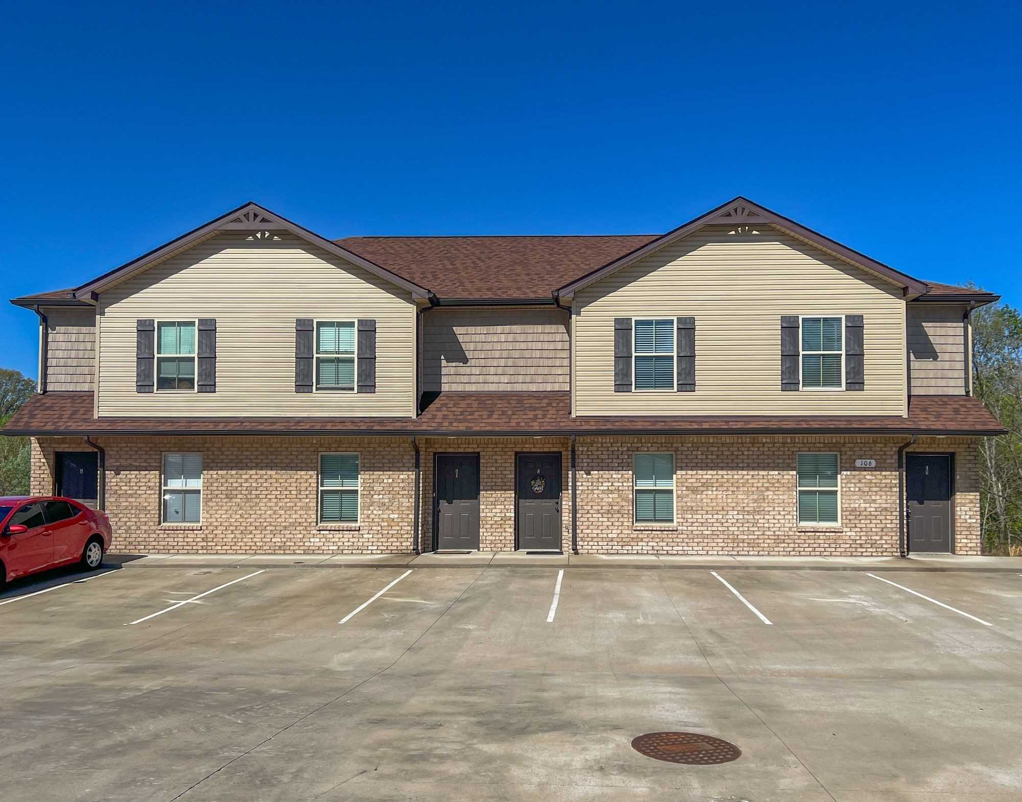 106 Smithson Ct Clarksville Tennessee United States, for Sale, commercial, Sandra Hester, Keystone Realty and Management