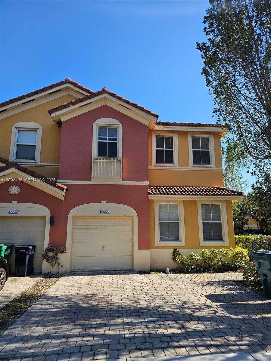 16658 SW 79th Ter Miami Florida United States, for Rent, residential, Sandra Benkahla, The 305 Agency