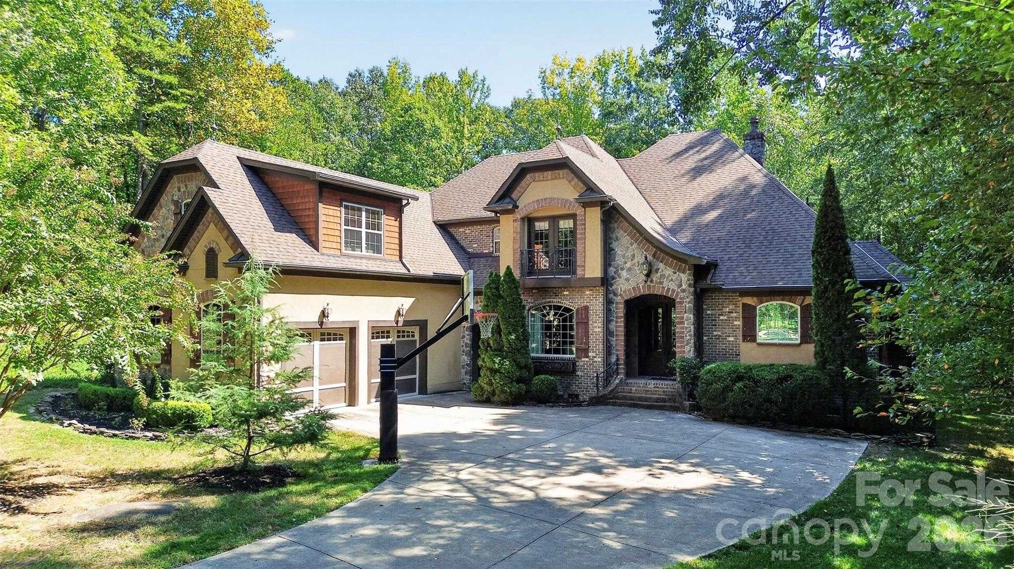 6031 Greystone Drive Matthews North Carolina United States, for Sale, residential, William (Will) Owens , South Charlotte Properties