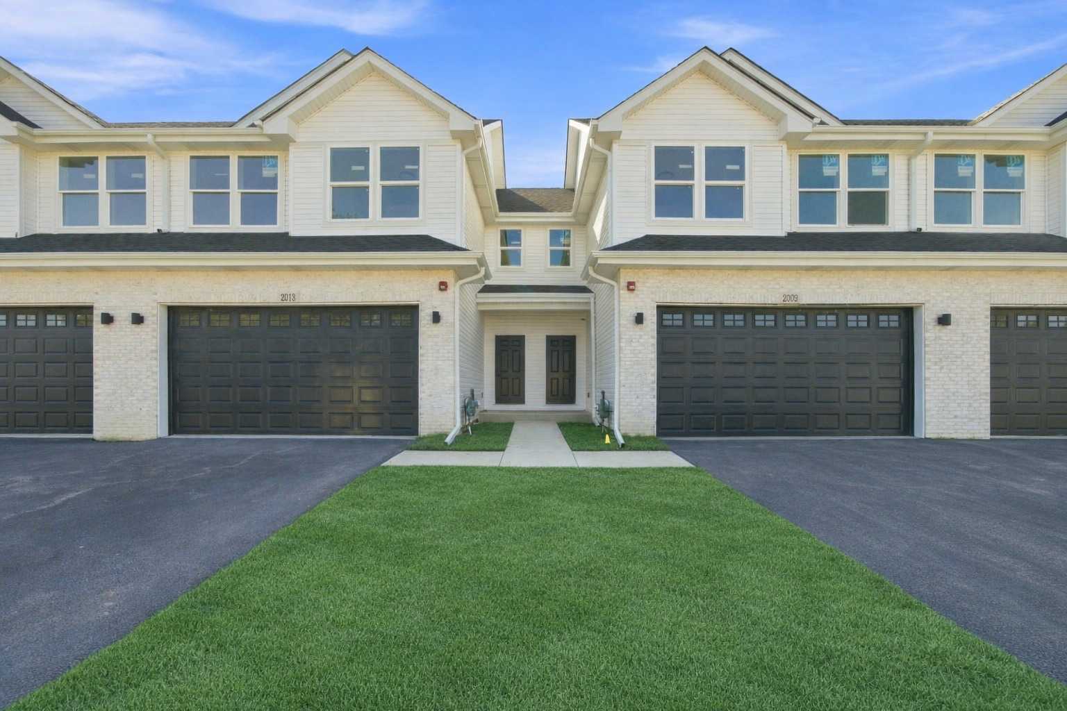 2009 Princess Court Lockport Illinois United States, for Sale, residential,  , Alpha 7 Realty