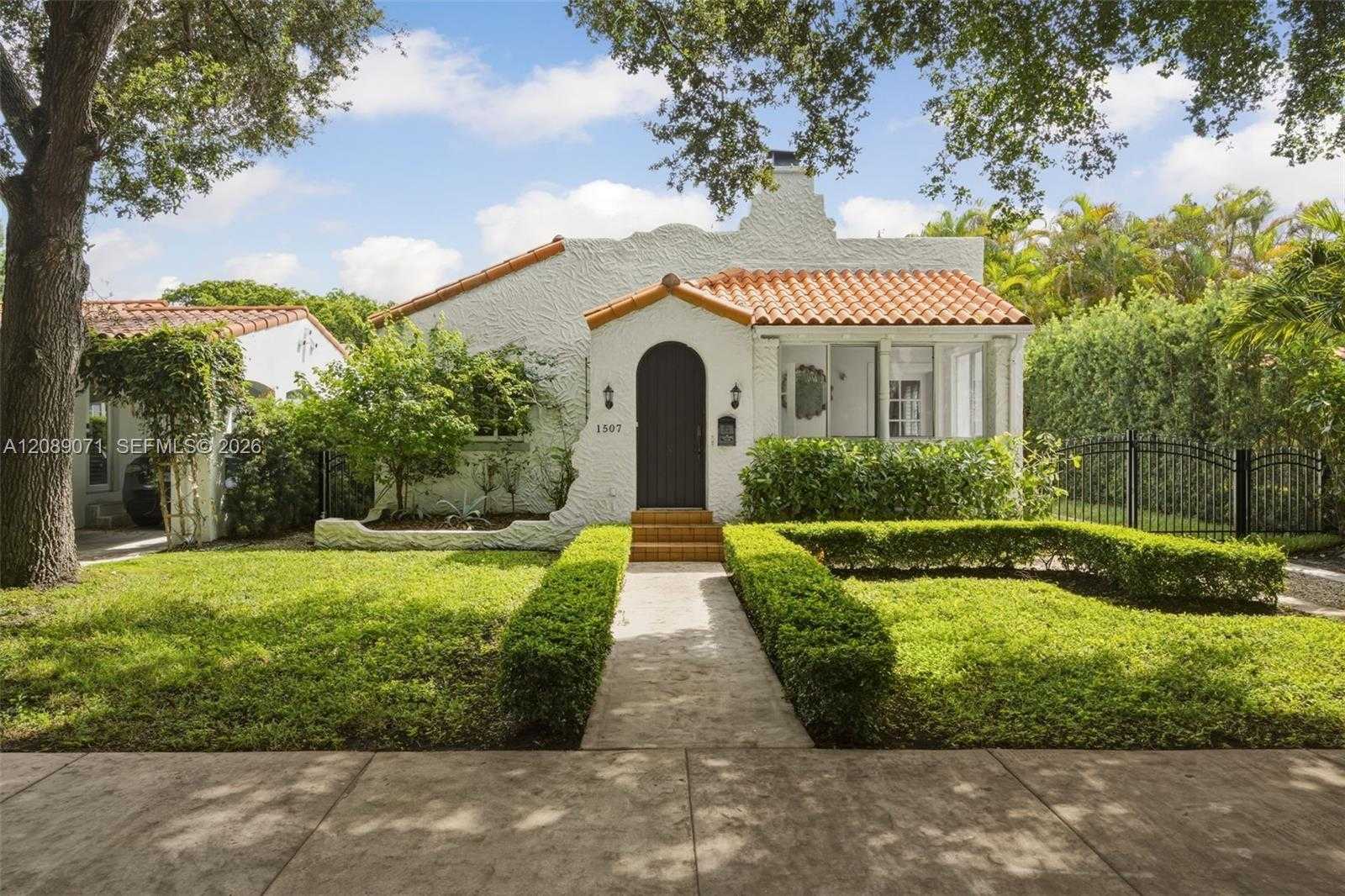 1507 Columbus Blvd Coral Gables Florida United States, for Sale, residential,  , Tejeda Real Estate Inc. 