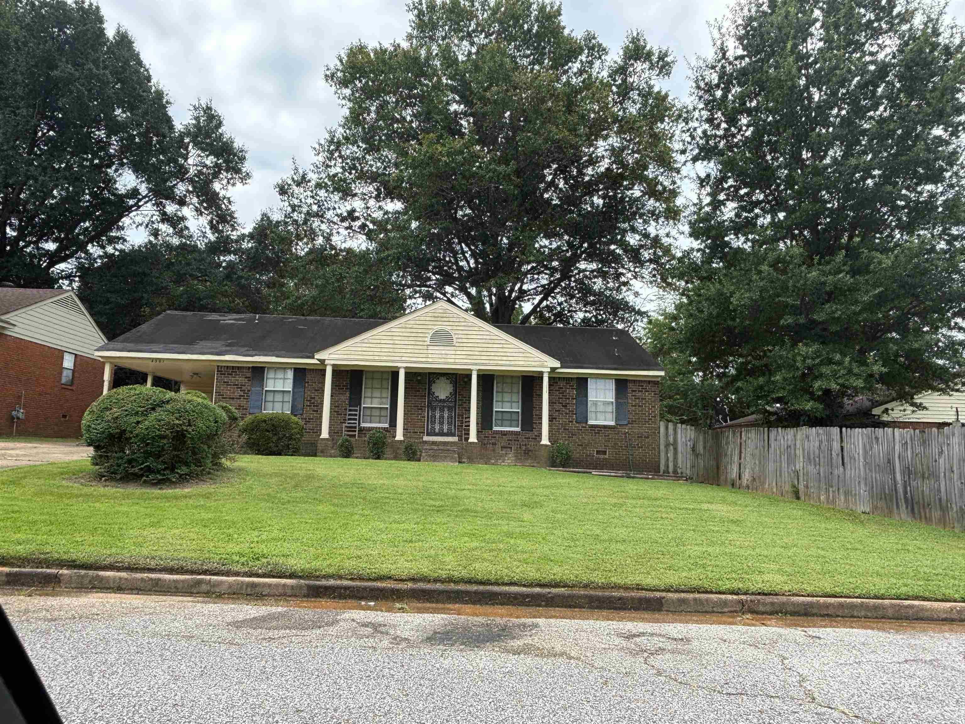 4301 MANORHAVEN DR Memphis Tennessee United States, for Sale, residential, Verna Littleton, Fast Track Realty