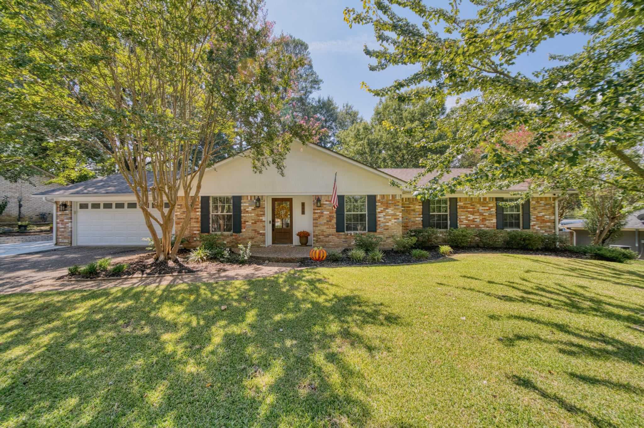 608 Berkshire Dr Longview Texas United States, for Sale, residential,  , Drake Chapman Real Estate, Brokerage