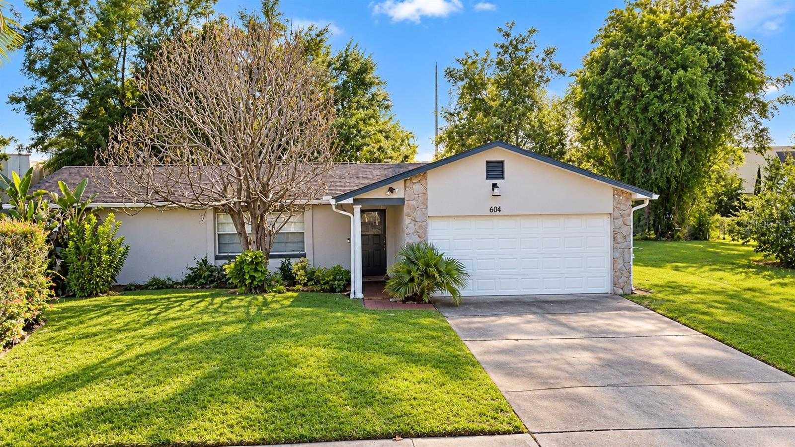 604 RIVERWOODS CIRCLE Orlando Florida United States, for Sale, residential, Joao Pereira, La Rosa Realty