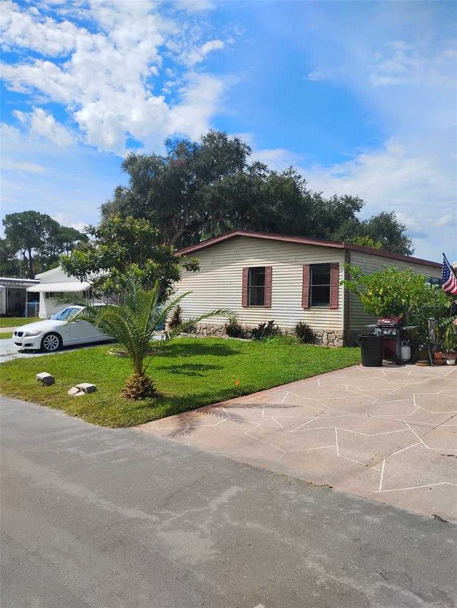 122 PINE TREE DRIVE Debary Florida United States, for Sale, residential,  , The Mount Dora Group 