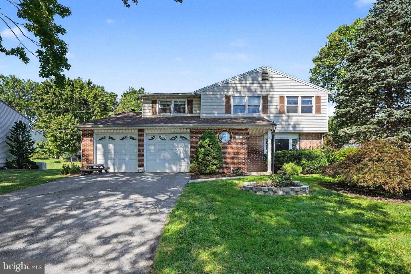 58 OLD FEDERAL ROAD Camp Hill Pennsylvania United States, for Sale, residential, Bruno Tarquinii, Fairfax Realty Premier