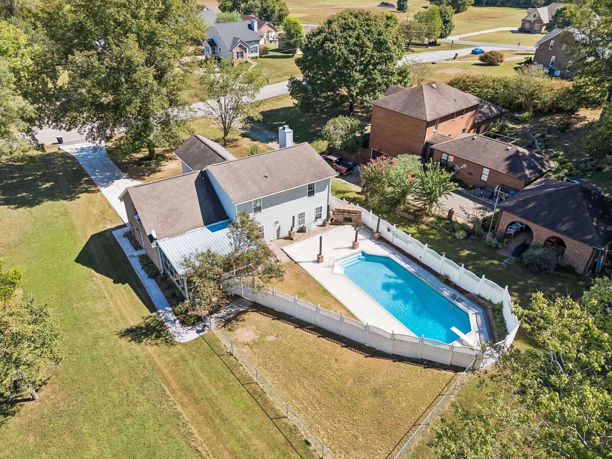 106 Rolling Meadow Dr Clarksville Tennessee United States, for Sale, residential, Rebekah  Sprabary, Sweet Home Realty & Property Management