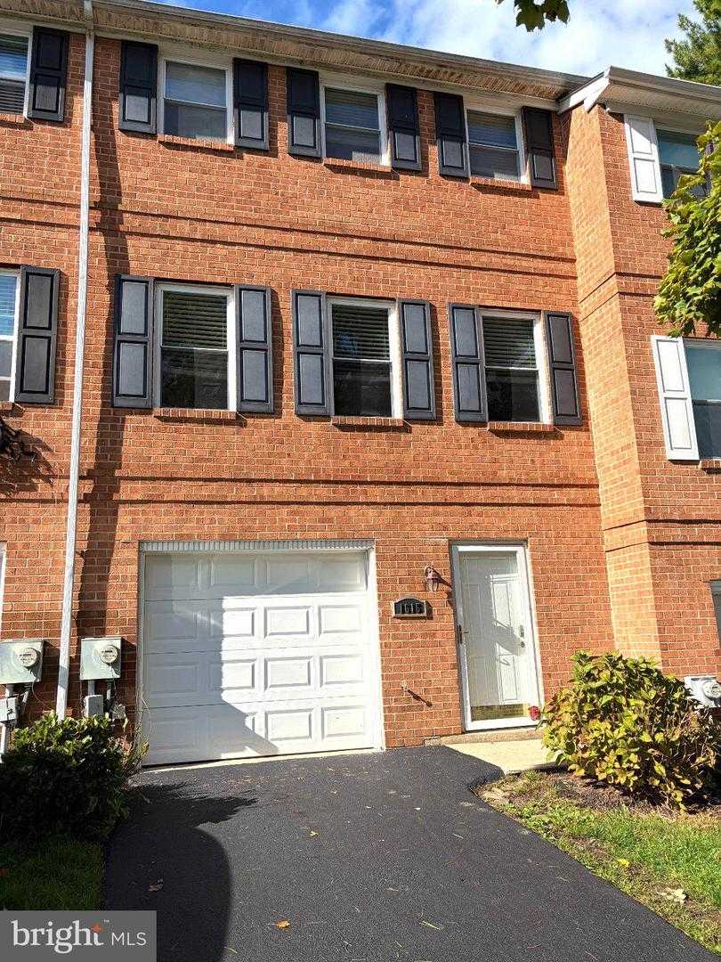 1615 S COVENTRY LANE West Chester Pennsylvania United States, for Sale, residential,  , Swayne Real Estate Group