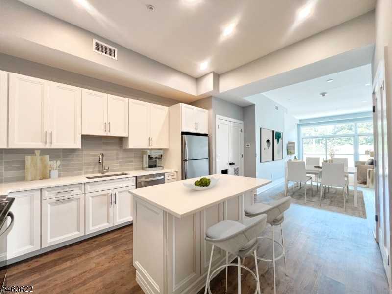 378 Millburn Ave APT 1 Millburn Twp. New Jersey United States, for Rent, residential, Sandi Chung, Keller Williams Premier Properties