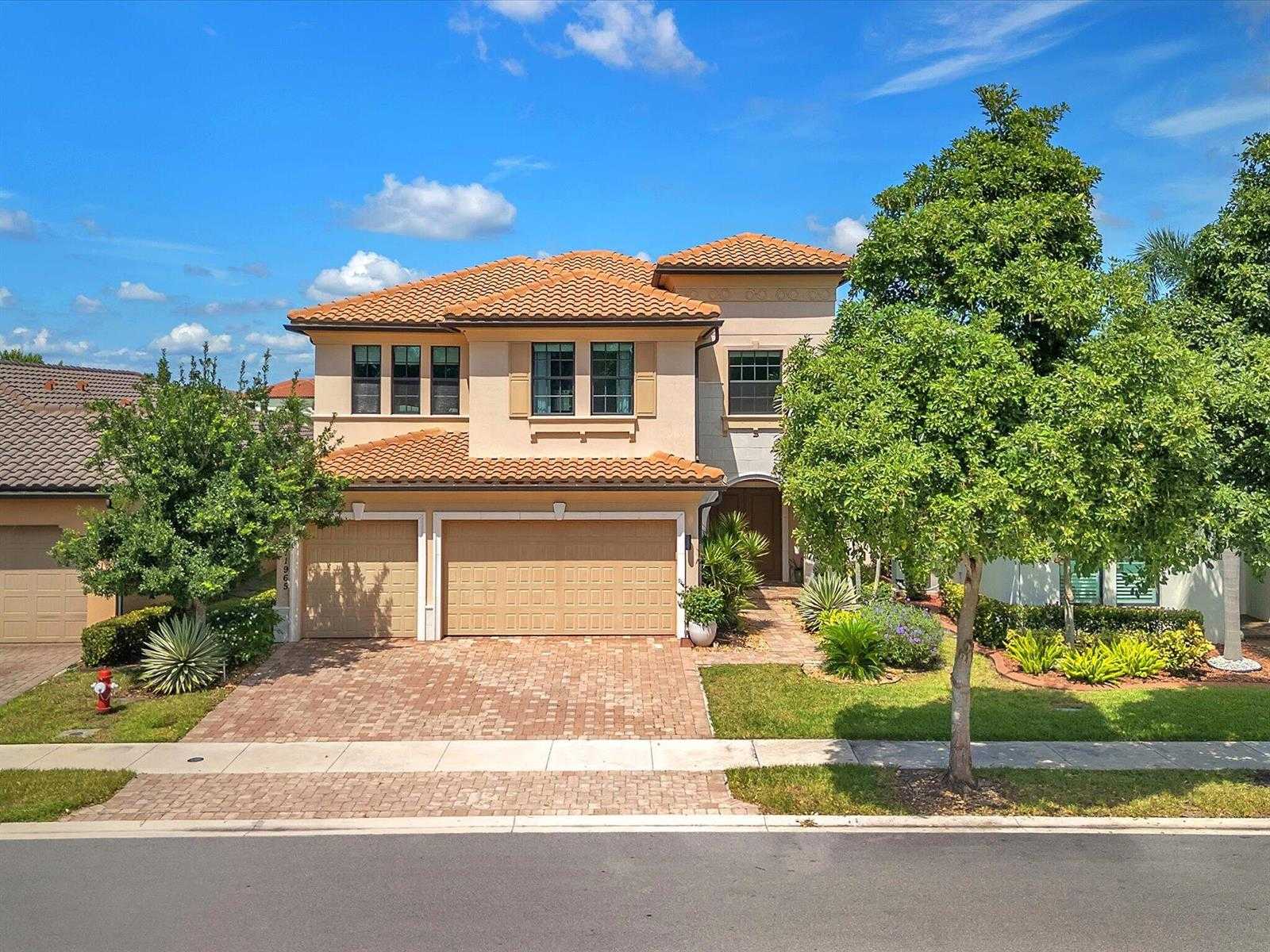 11965 S BAYPOINT Circle Parkland Florida United States, for Sale, residential, Pierre J Denis, Realty 100