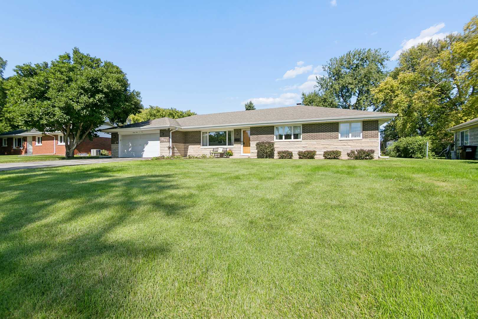 2705 Calmer Drive Joliet Illinois United States, for Sale, residential,  , Alpha 7 Realty