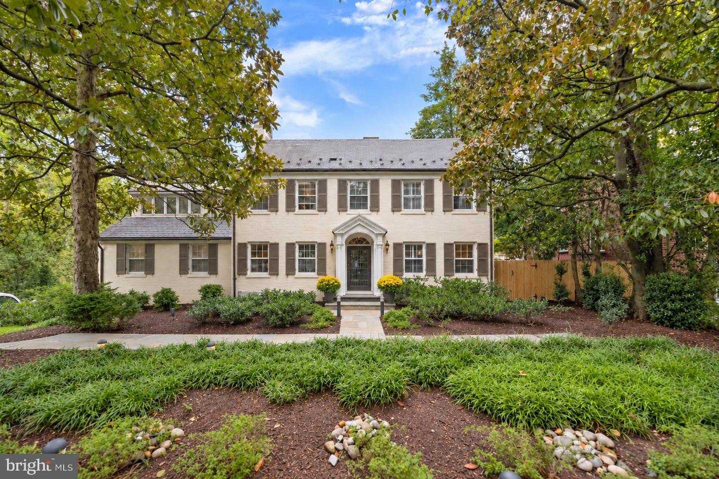 2800 FOXHALL ROAD Washington District Of Columbia United States, for Sale, residential, Edward Giles, Georgetown Realty Group