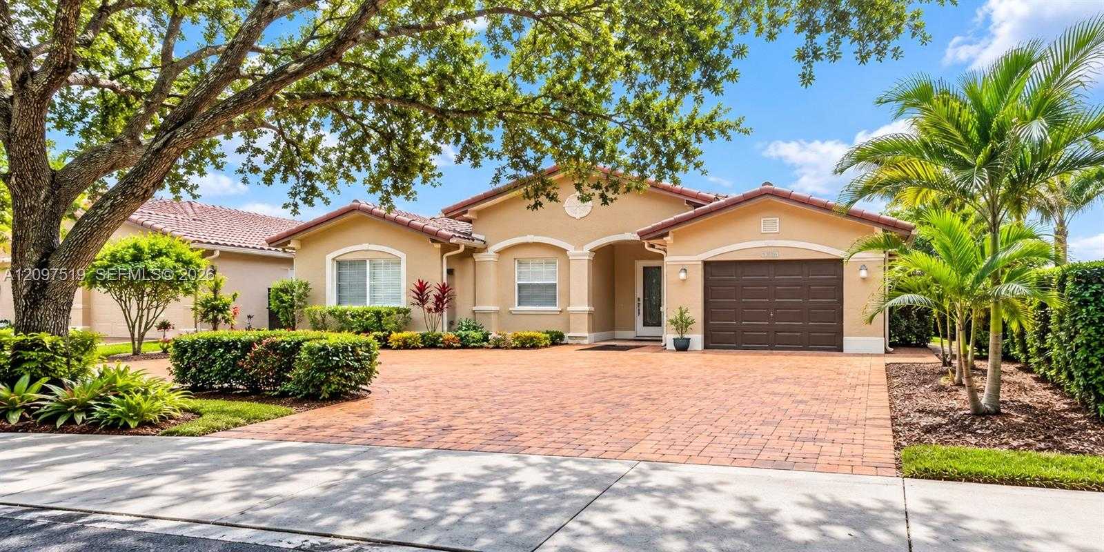 8846 NW 139th St  APT 8846 Miami Lakes Florida United States, for Rent, residential,  , Phoenix Realtors LLC