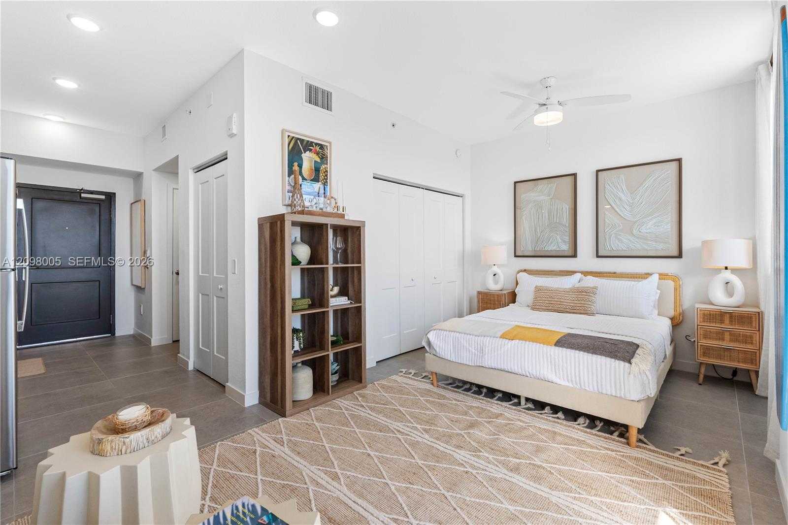 208 N Federal Hwy  APT 519 Pompano Beach Florida United States, for Rent, residential,  , D'Lux Real Estate Services, LLC